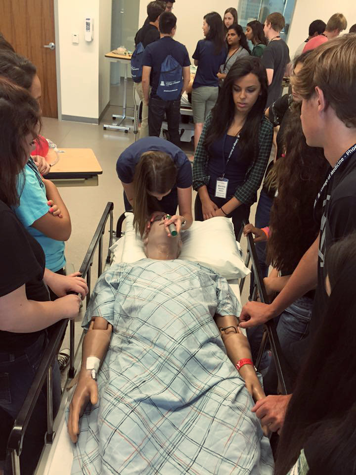 Summer Scrubs Program - Intubation Station